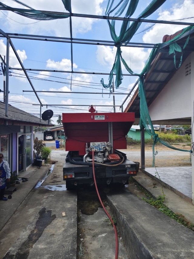 วันพฤหัสบดี ที่ 23 เมษายน 2569 นำรถบรรทุกน้ำทะเบียน บท 3639 นศ ออกส่งน้ำให้ชาวบ้าน ม.3 ต.พิปูน จำนวน 10000 ลิตร